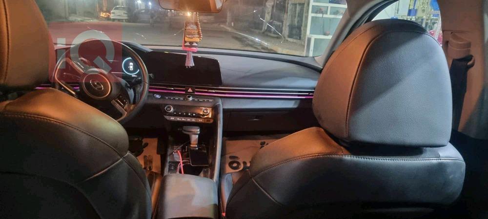 هیوندای ئەلەنترا